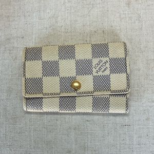 Authenticated Louis Vuitton Damier Azur 6 Ring Key Holder Card LV Chain w/ COA